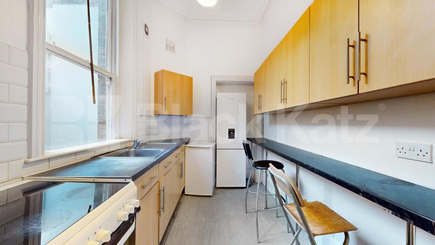 Modern Apartment Portnall Road, Maida Vale